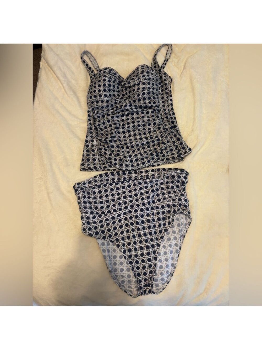 Navy and White Basket Patterned Tankini Swimsuit Sz10